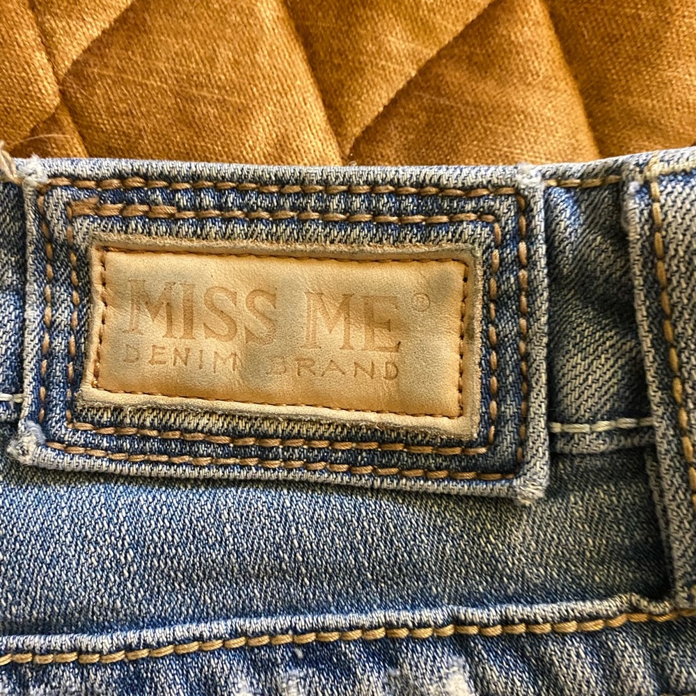 Miss Me Irene Bermuda Jean shorts - Picture 5 of 6